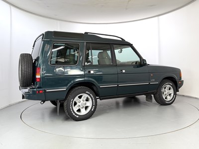 Lot 99 - 1998 Land Rover Discovery V8 LSE
