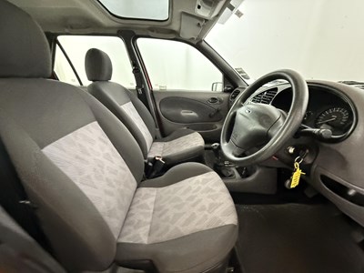 Lot 213 - 2001 Ford Fiesta