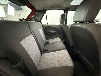 Lot 213 - 2001 Ford Fiesta