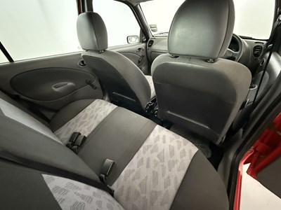 Lot 213 - 2001 Ford Fiesta