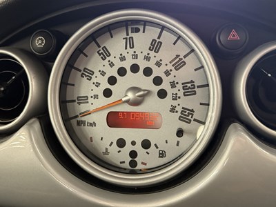 Lot 211 - 2004 Mini Cooper