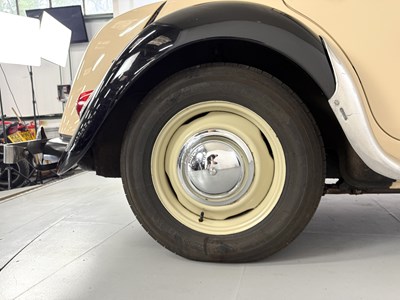 Lot 210 - 1954 Citroen Traction Avant