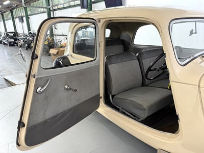 Lot 210 - 1954 Citroen Traction Avant