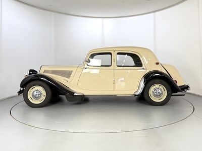 Lot 210 - 1954 Citroen Traction Avant