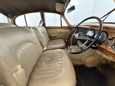 Lot 174 - 1968 Jaguar MK2 2.4