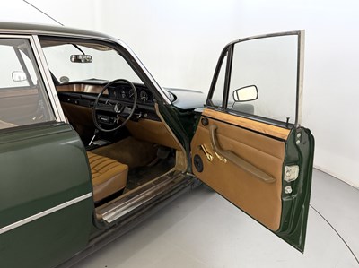 Lot 101 - 1976 Rover 3500
