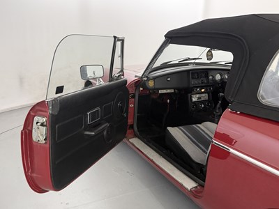 Lot 153 - 1981 MG B Roadster