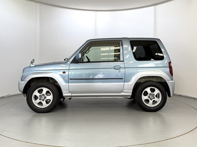 Lot 98 - 2007 Mitsubishi Pajero Mini