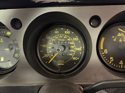 Lot 136 - 1984 Porsche 944