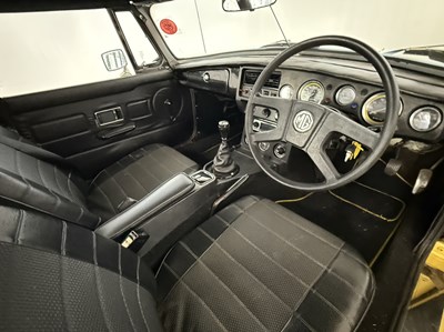 Lot 212 - 1978 MG B Roadster