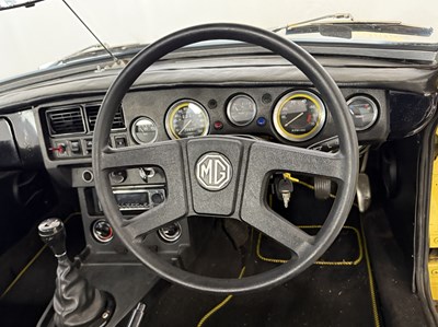 Lot 212 - 1978 MG B Roadster