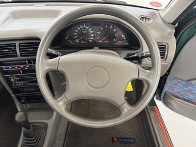 Lot 114 - 2000 Suzuki Swift