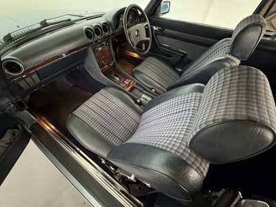 Lot 83 - 1980 Mercedes-Benz 380SL