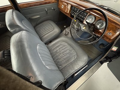 Lot 72 - 1960 Jaguar MK2 3.4