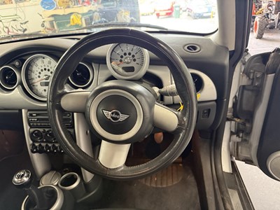 Lot 111 - 2004 Mini Cooper - NO RESERVE