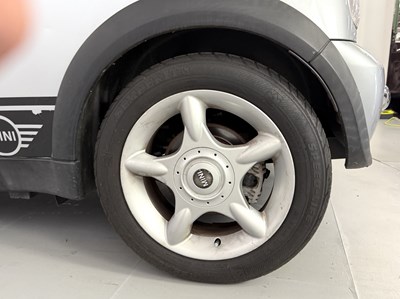 Lot 111 - 2004 Mini Cooper - NO RESERVE