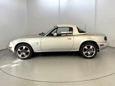 Lot 74 - 1990 Mazda MX5