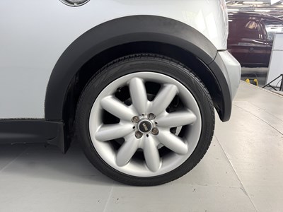 Lot 73 - 2002 Mini Cooper S