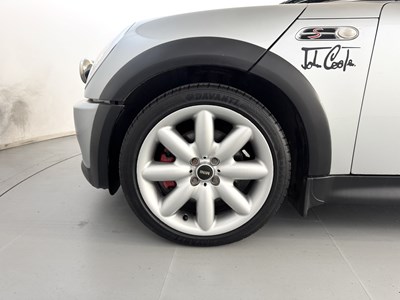 Lot 73 - 2002 Mini Cooper S