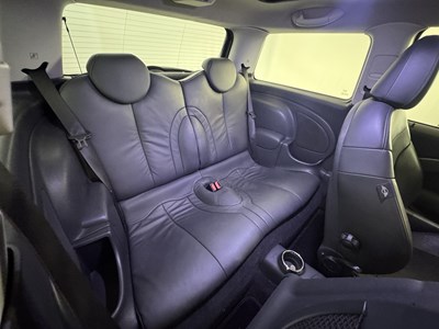 Lot 73 - 2002 Mini Cooper S