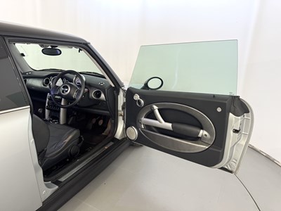 Lot 73 - 2002 Mini Cooper S