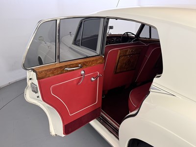 Lot 47 - 1960 Bentley S2