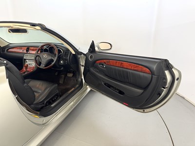 Lot 34 - 2003 Lexus SC430