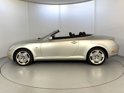 Lot 34 - 2003 Lexus SC430