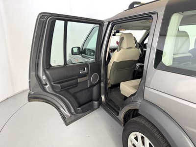 Lot 2009 Land Rover Discovery - NO RESERVE