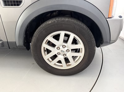 Lot 2009 Land Rover Discovery - NO RESERVE