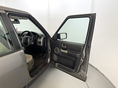 Lot 2009 Land Rover Discovery - NO RESERVE