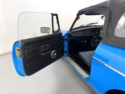 Lot 29 - 1980 MG B Roadster