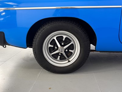 Lot 29 - 1980 MG B Roadster