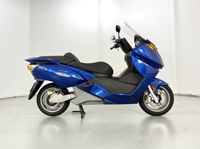 Lot 2007 Vectrix Scooter