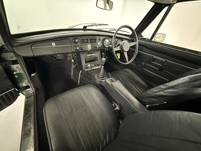 Lot 89 - 1975 MG B GT Jubilee