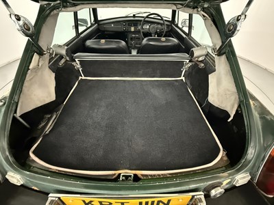 Lot 89 - 1975 MG B GT Jubilee