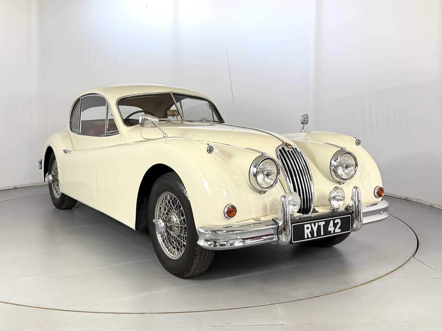Lot 90 - 1955 Jaguar XK140