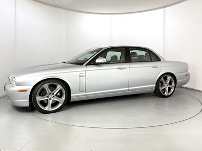 Lot 11 - 2008 Jaguar XJ Sport
