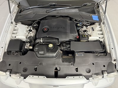 Lot 11 - 2008 Jaguar XJ Sport