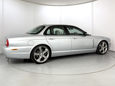 Lot 11 - 2008 Jaguar XJ Sport
