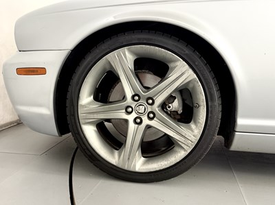 Lot 11 - 2008 Jaguar XJ Sport