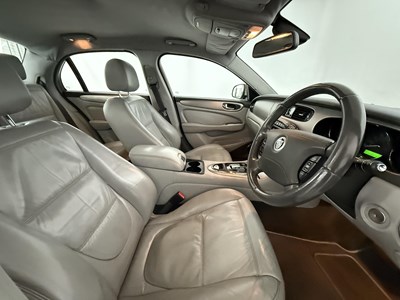 Lot 11 - 2008 Jaguar XJ Sport