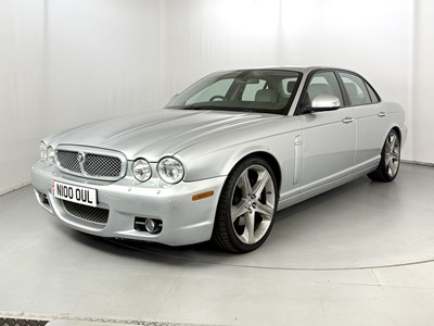 Lot 11 - 2008 Jaguar XJ Sport