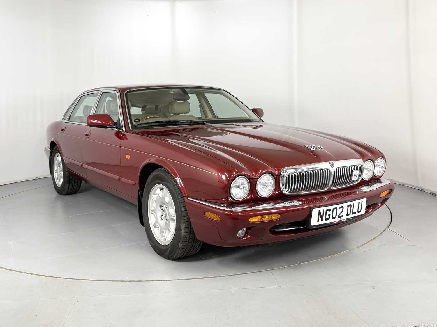 Lot 3 - 2002 Jaguar XJ8 - NO RESERVE