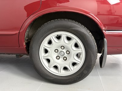 Lot 3 - 2002 Jaguar XJ8 - NO RESERVE