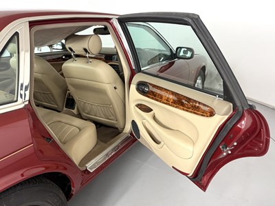 Lot 3 - 2002 Jaguar XJ8 - NO RESERVE