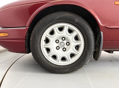 Lot 3 - 2002 Jaguar XJ8 - NO RESERVE