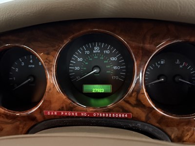 Lot 3 - 2002 Jaguar XJ8 - NO RESERVE