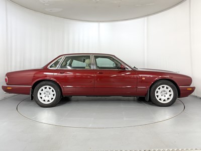 Lot 3 - 2002 Jaguar XJ8 - NO RESERVE