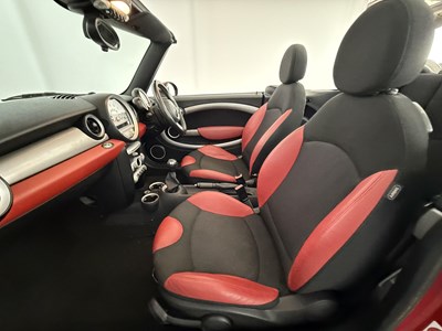 Lot 146 - 2009 Mini Cooper Convertible